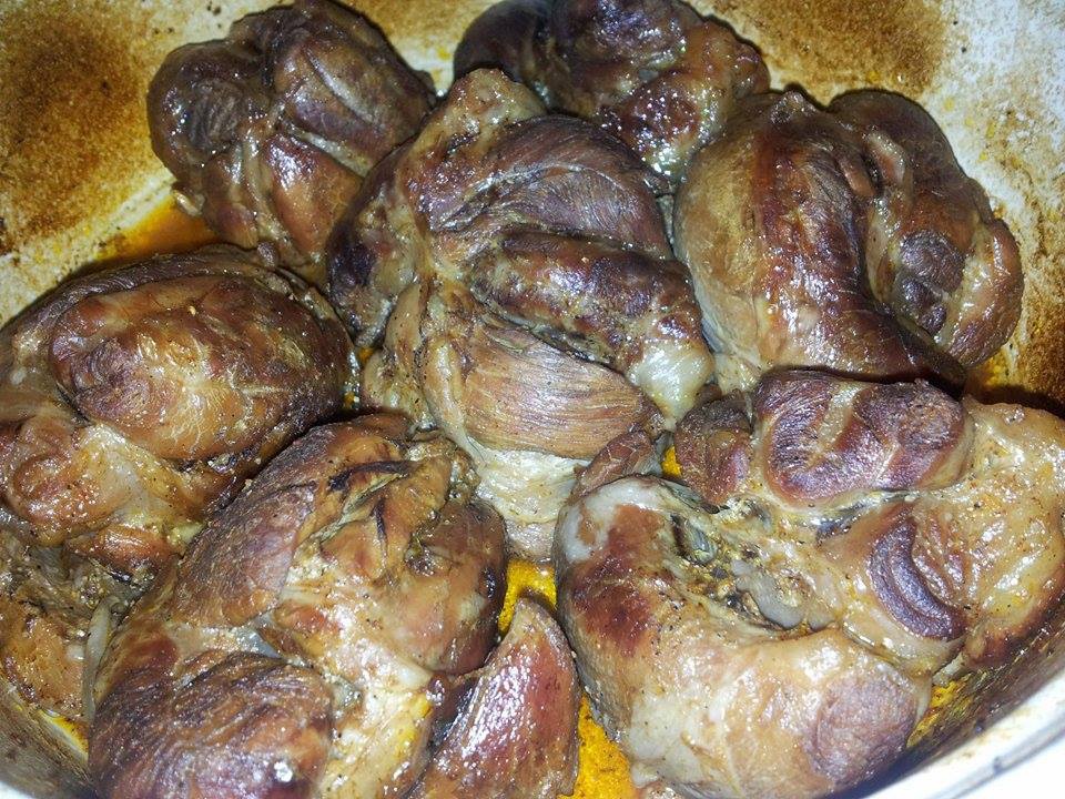 Rasol de Porc cu vin rosu la cuptor