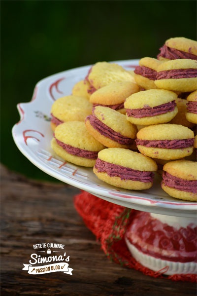 Whoopie pies
