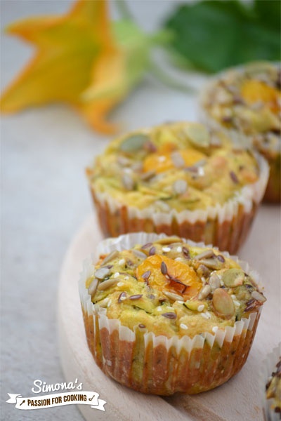 Briose cu dovlecei si cherry galbene