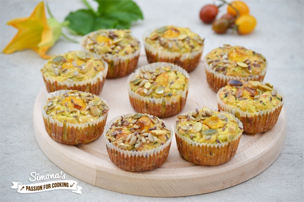 Briose cu dovlecei si cherry galbene