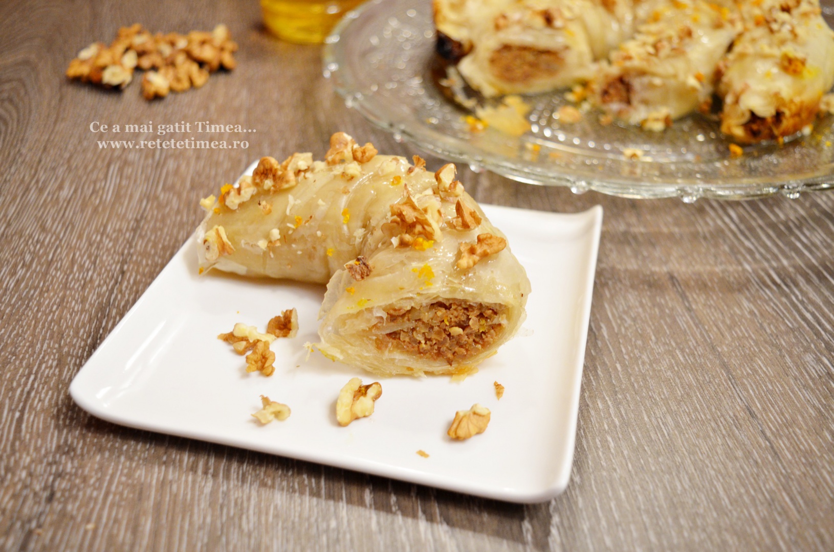 Placinta invartita cu nuca si portocala - de post, la slow cooker Crock-Pot