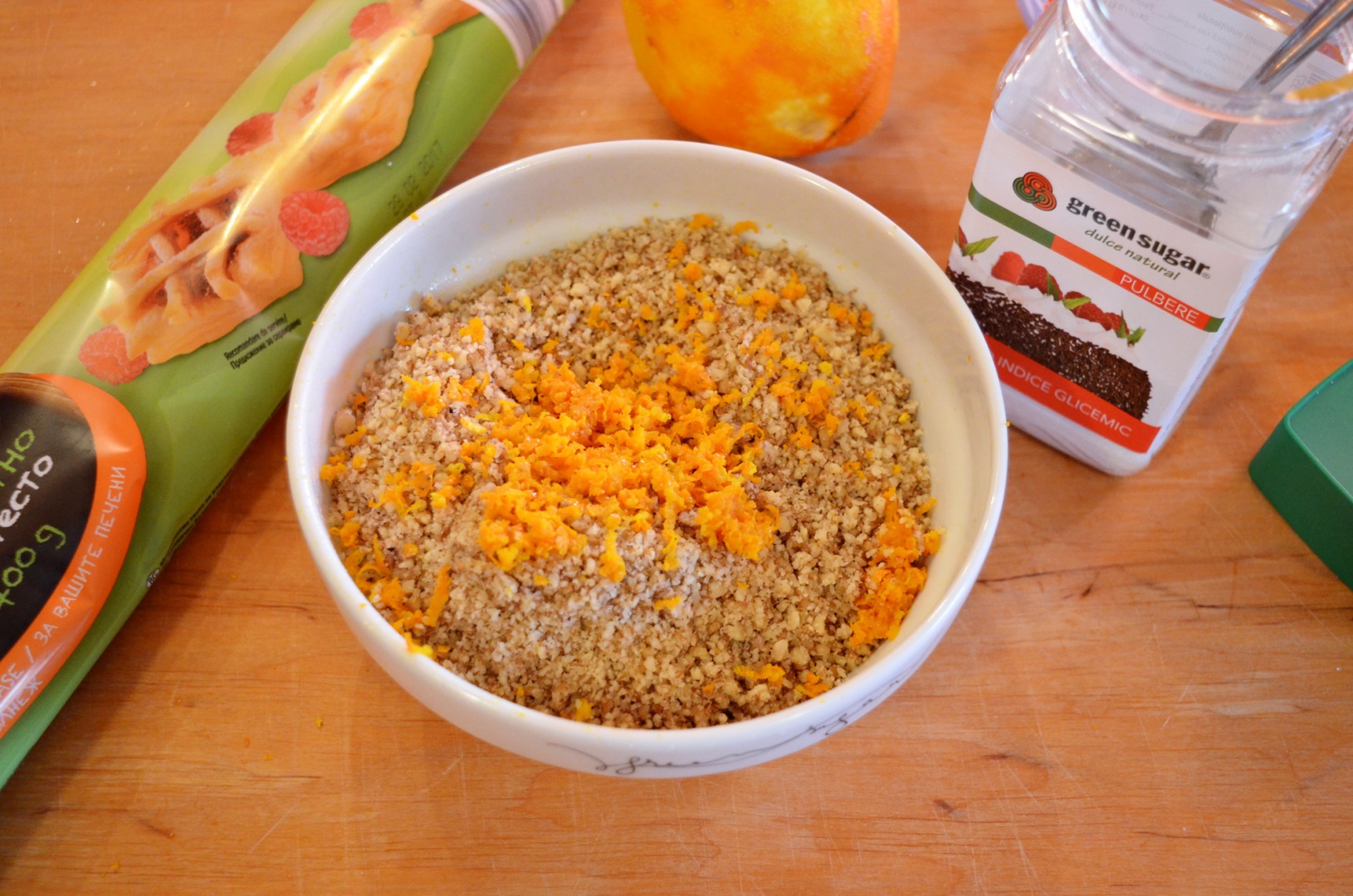 Placinta invartita cu nuca si portocala - de post, la slow cooker Crock-Pot