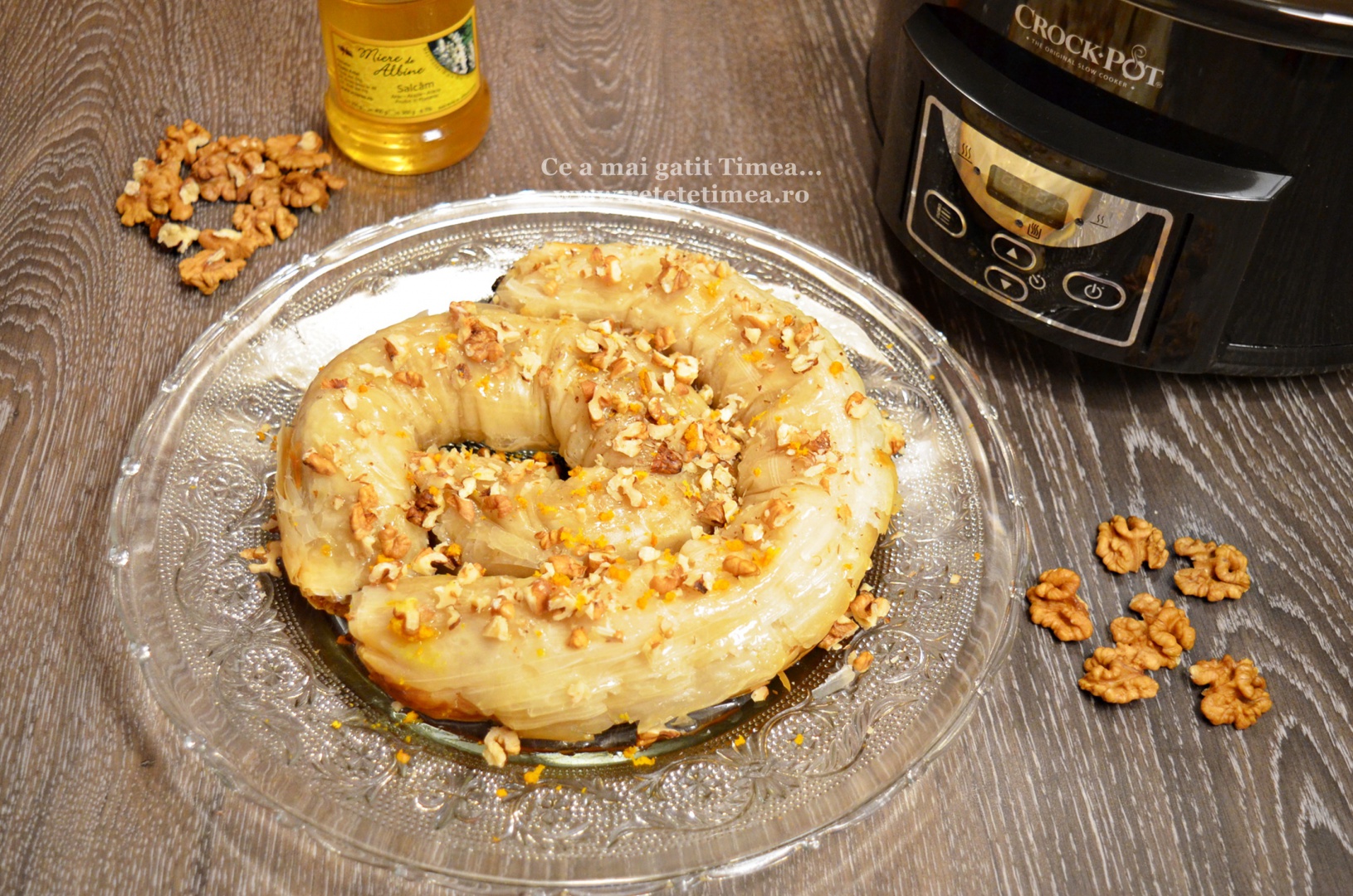 Placinta invartita cu nuca si portocala - de post, la slow cooker Crock-Pot