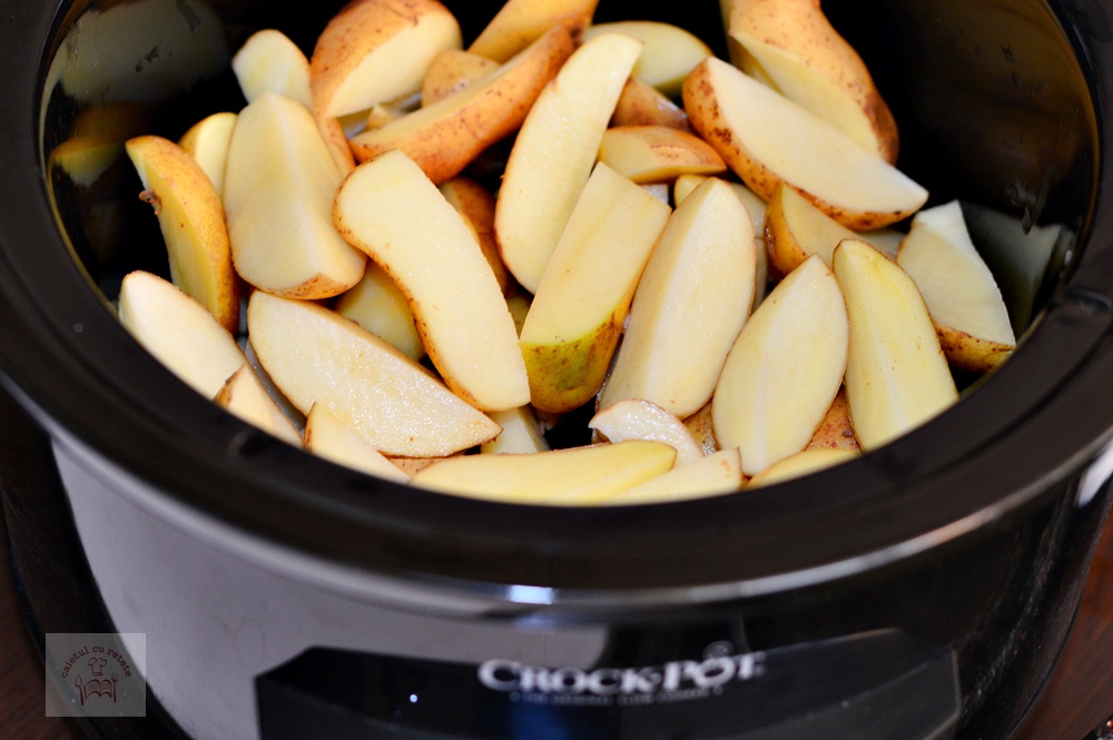 Cartofi wedges la slow cooker Crock-Pot