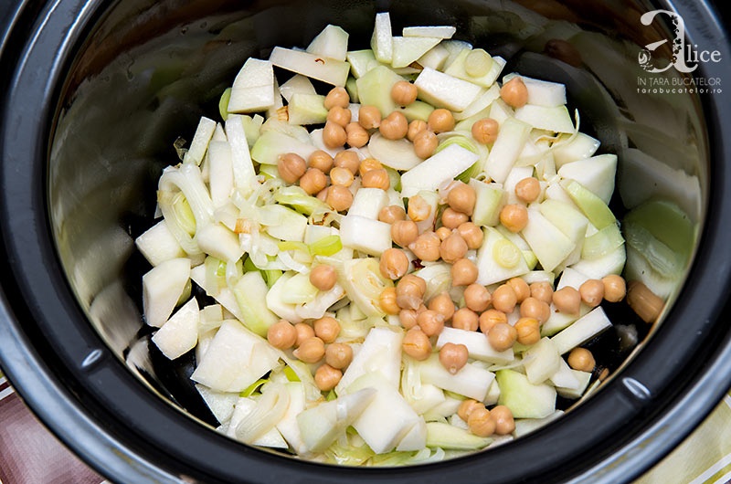Supa crema de gulie si naut la slow cooker Crock-Pot