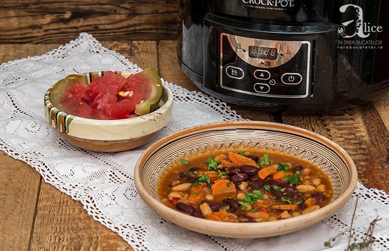 Mancare de fasole la slow cooker Crock-Pot