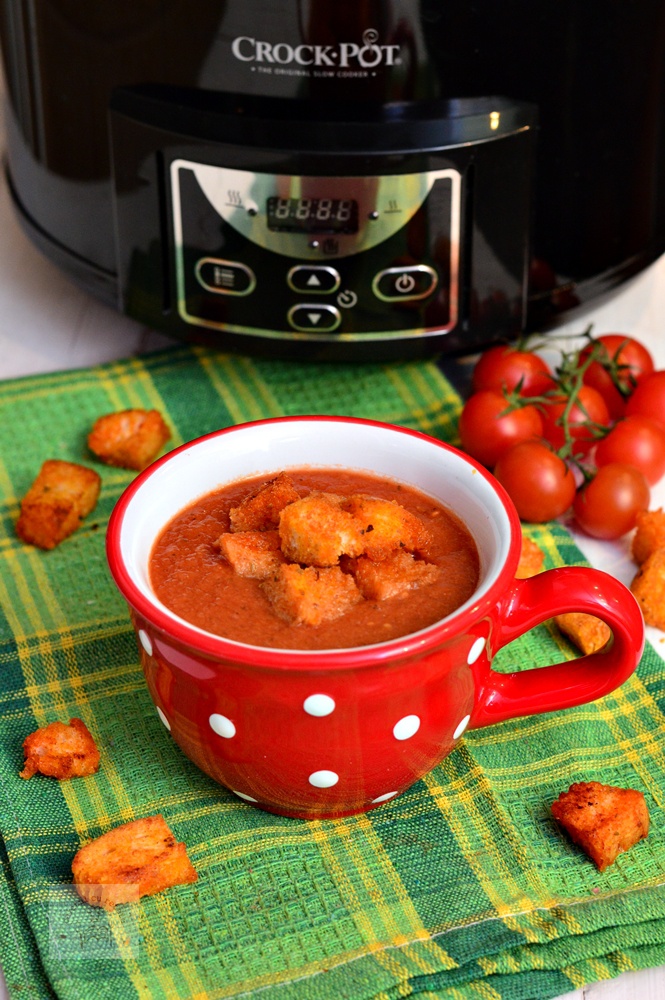 Supa crema de rosii cu crutoane, la slow cooker Crock-Pot