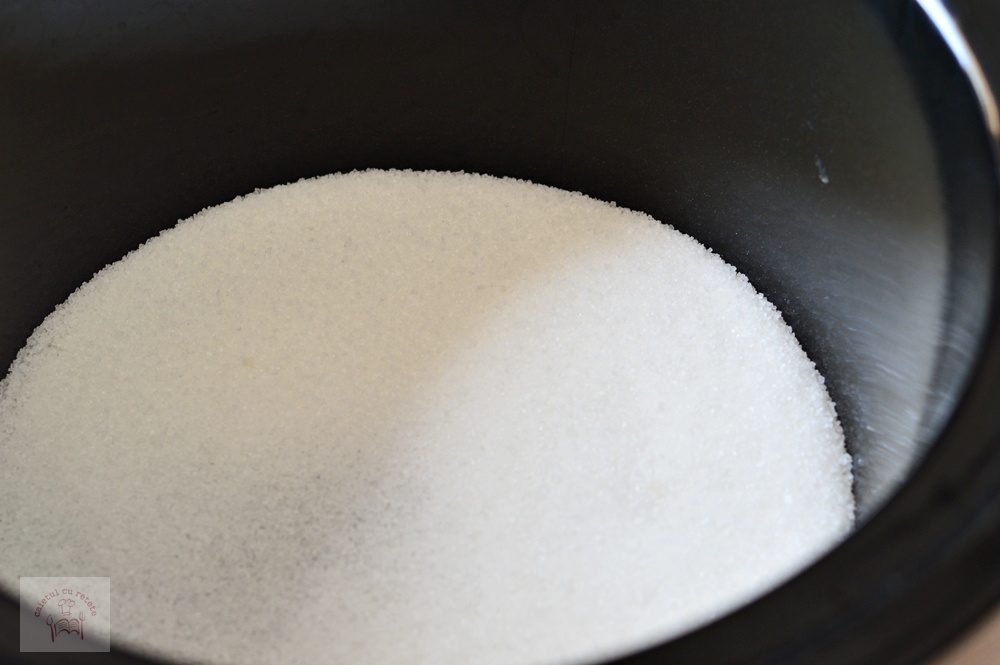 Tort de mere de post, la slow cooker Crock-Pot