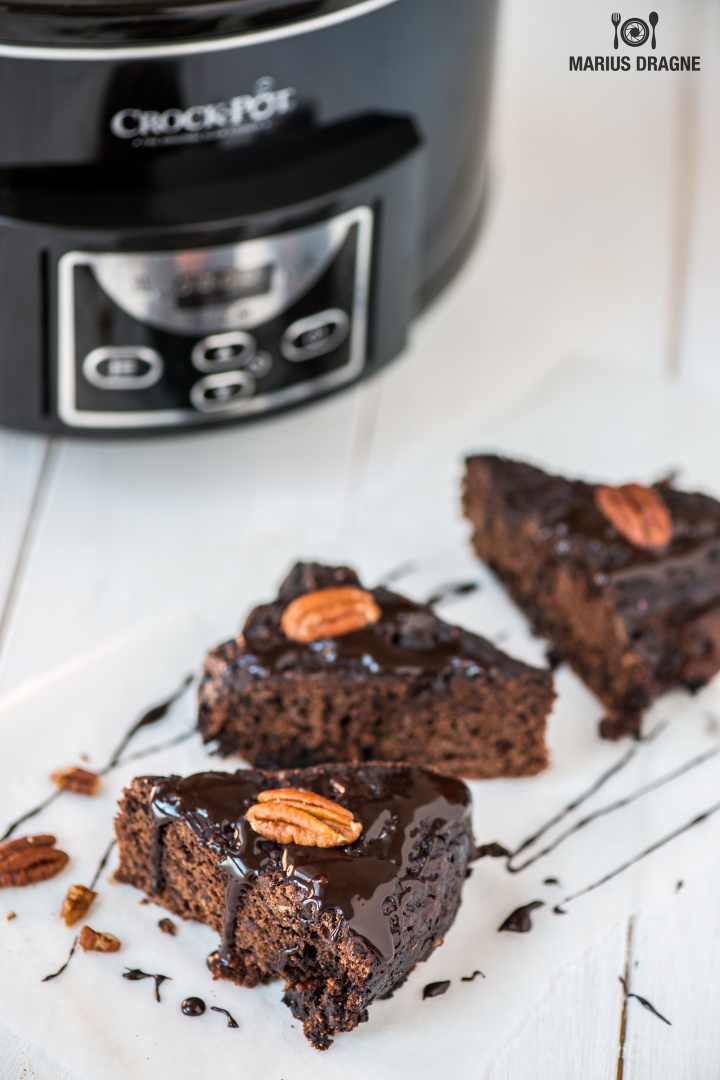 Budinca de ciocolata la slow cooker Crock-Pot – de post