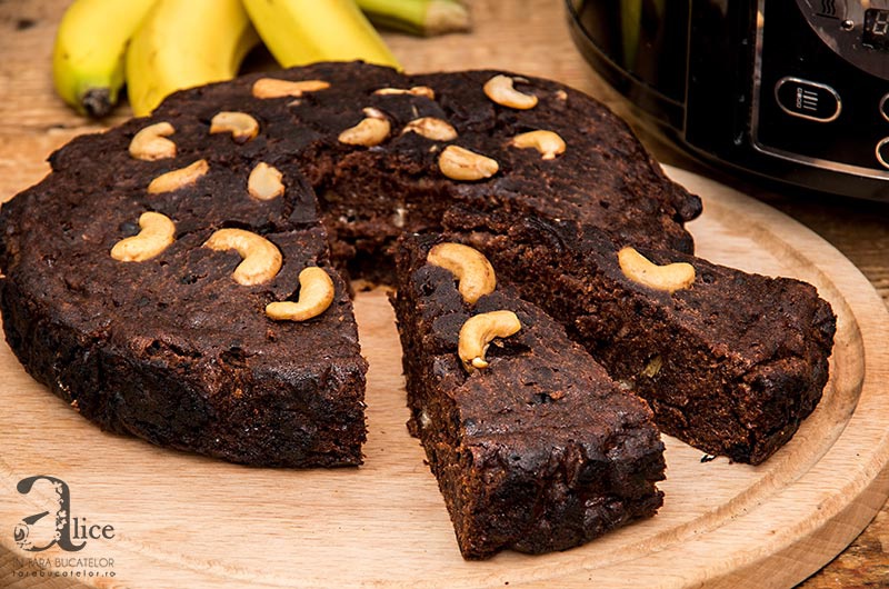 Negresa de post cu banane la slow cooker Crock-Pot
