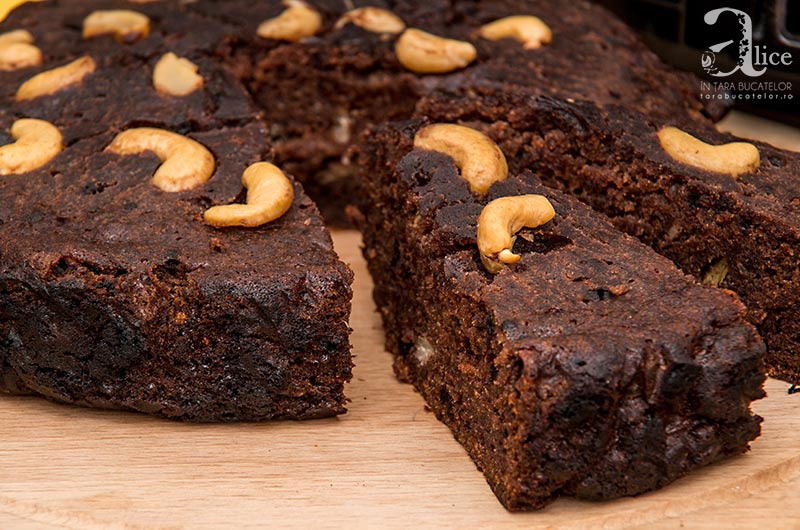 Negresa de post cu banane la slow cooker Crock-Pot