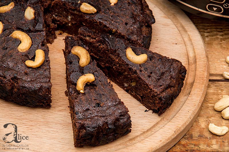 Negresa de post cu banane la slow cooker Crock-Pot