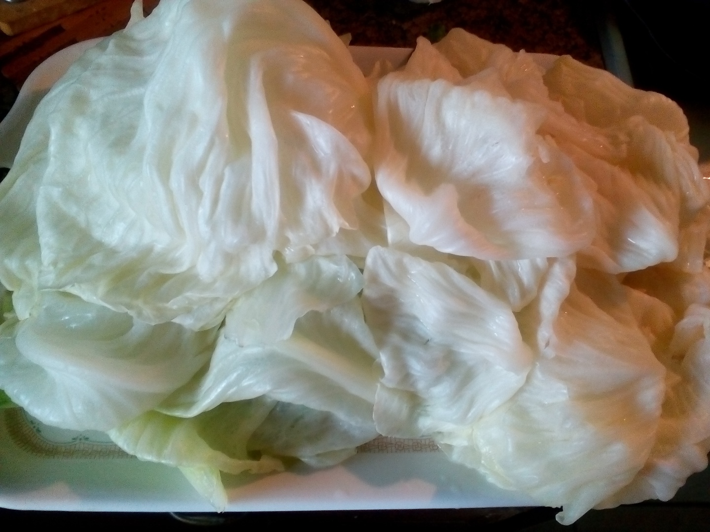 Sarmalute arabesti cu usturoi si lamaie-"Malfouf"