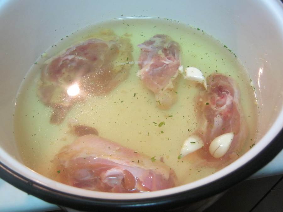 Supa tailandeza de pui cu lapte de cocos si lime