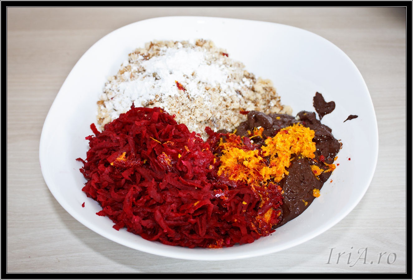 Prajitura de post cu ciocolata si sfecla rosie la slow cooker Crock-Pot