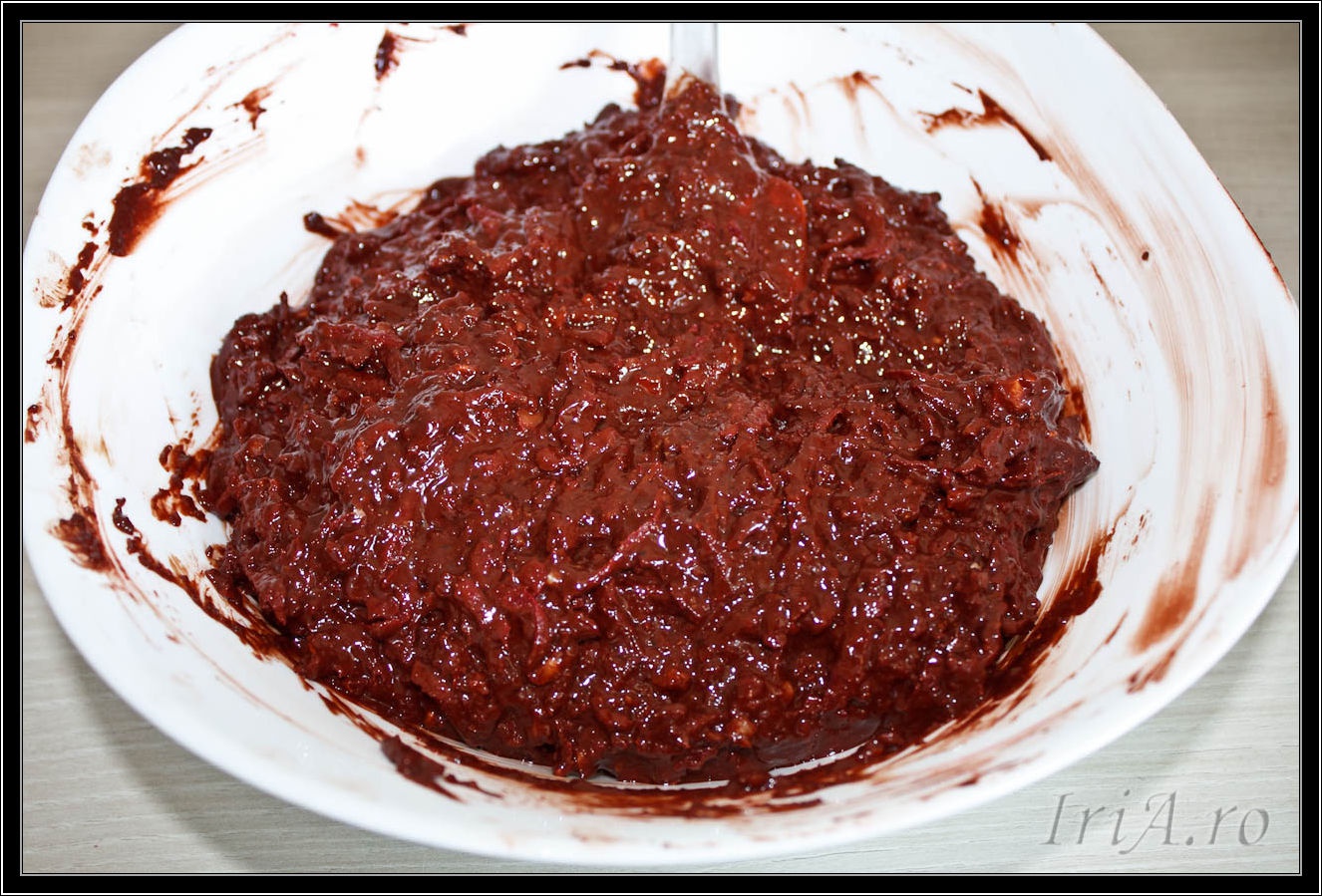 Prajitura de post cu ciocolata si sfecla rosie la slow cooker Crock-Pot