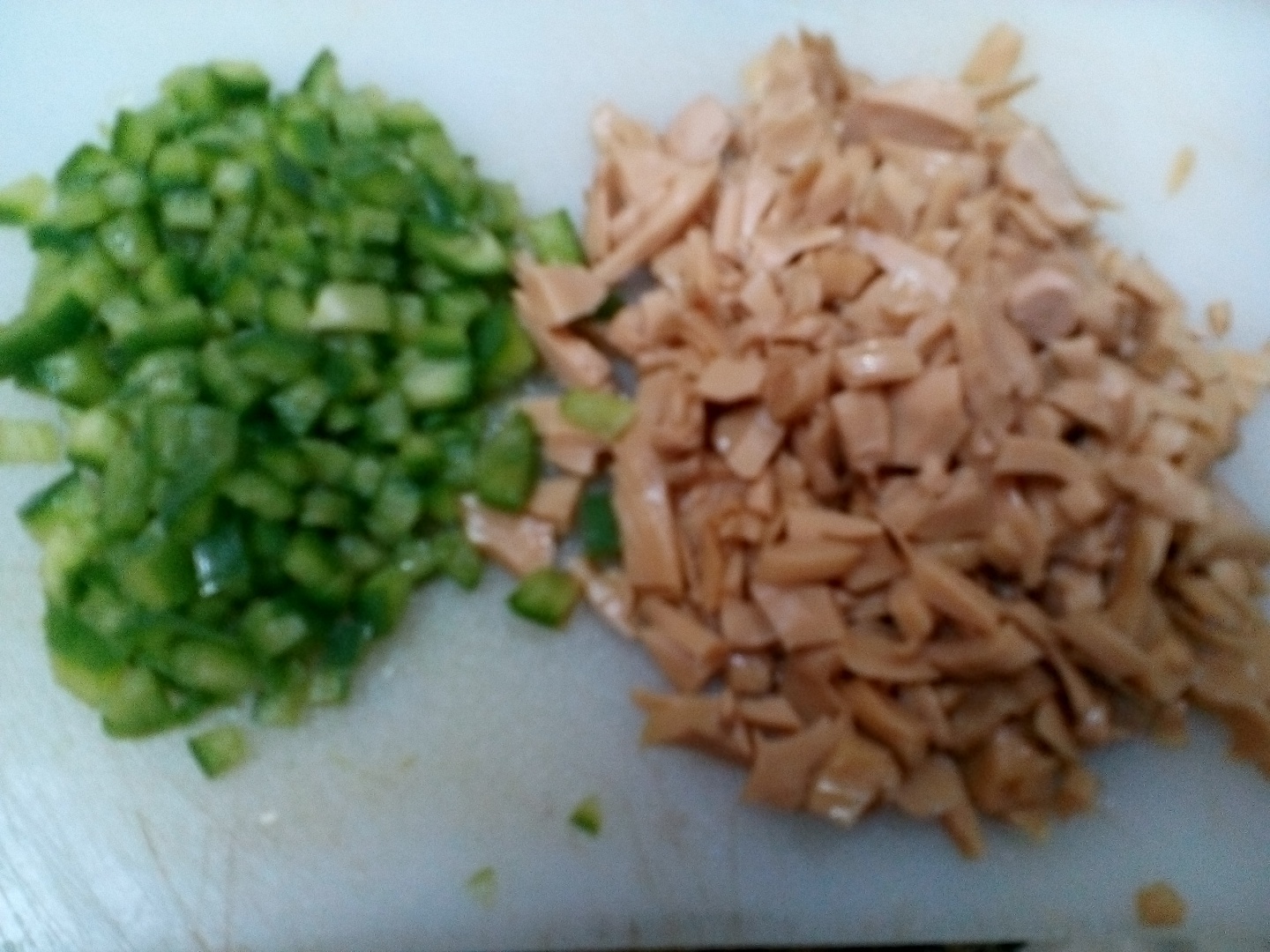 Fettuccine cu piept de pui si crema la cuptor