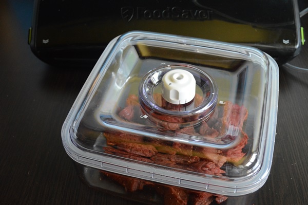 Marinata a la Jamie Oliver pentru carne de oaie pregatita cu aparatul de marinat FoodSaver