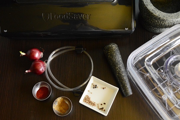 Marinata a la Jamie Oliver pentru carne de oaie pregatita cu aparatul de marinat FoodSaver