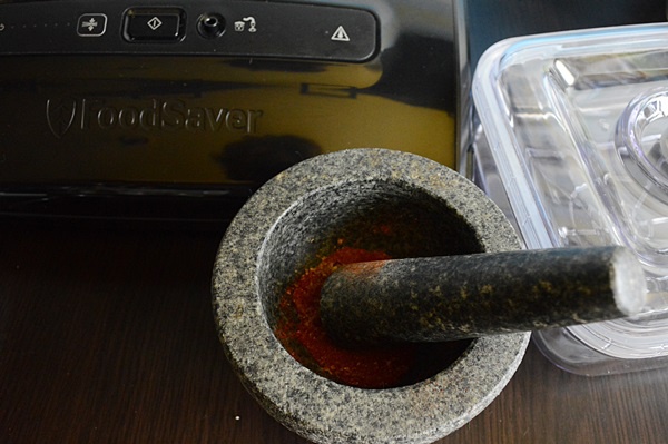 Marinata a la Jamie Oliver pentru carne de oaie pregatita cu aparatul de marinat FoodSaver