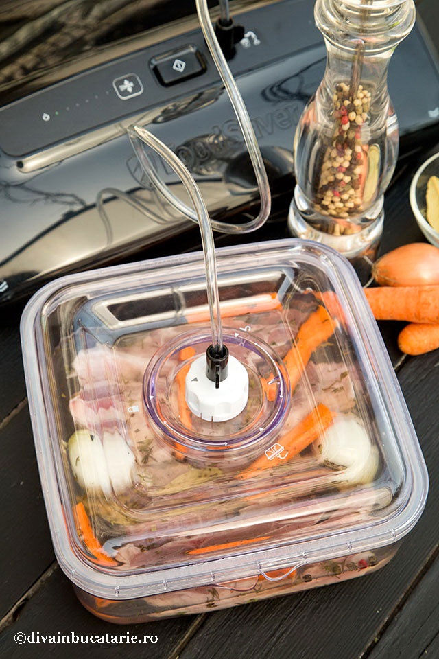 Marinare rapida cu legume pregatita cu aparatul de marinat FoodSaver