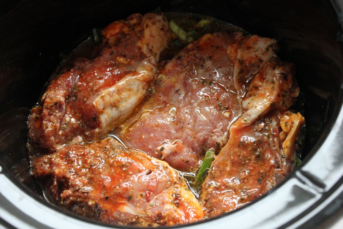 Mancare de praz cu miel pregatita cu aparatul de marinat FoodSaver