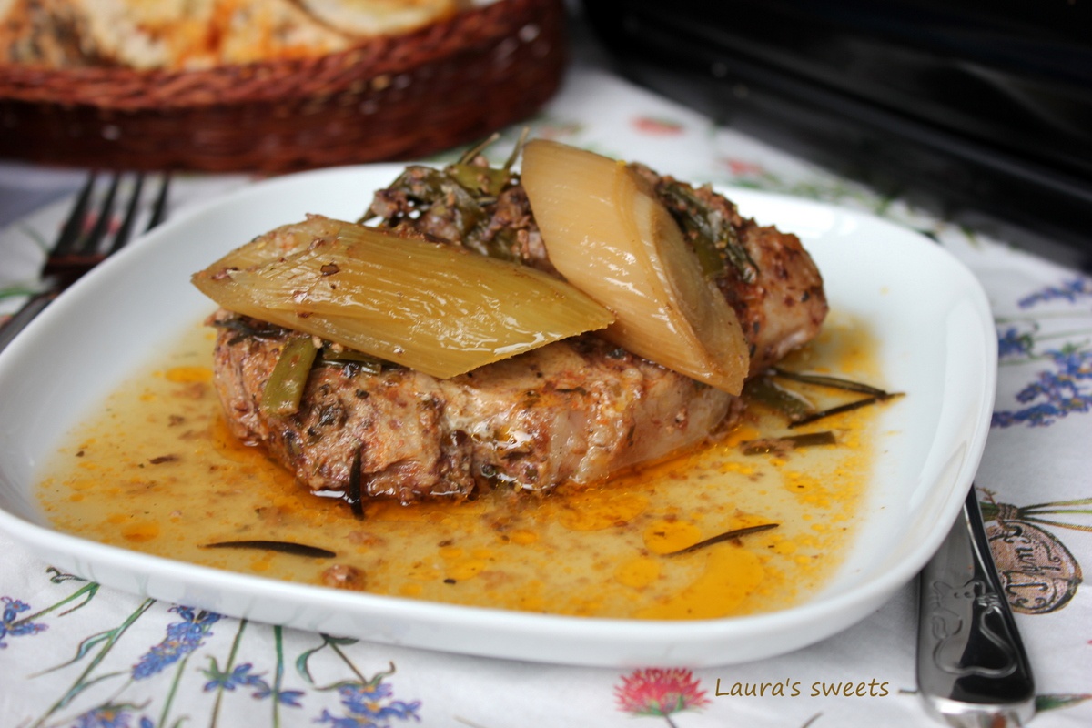 Mancare de praz cu miel pregatita cu aparatul de marinat FoodSaver