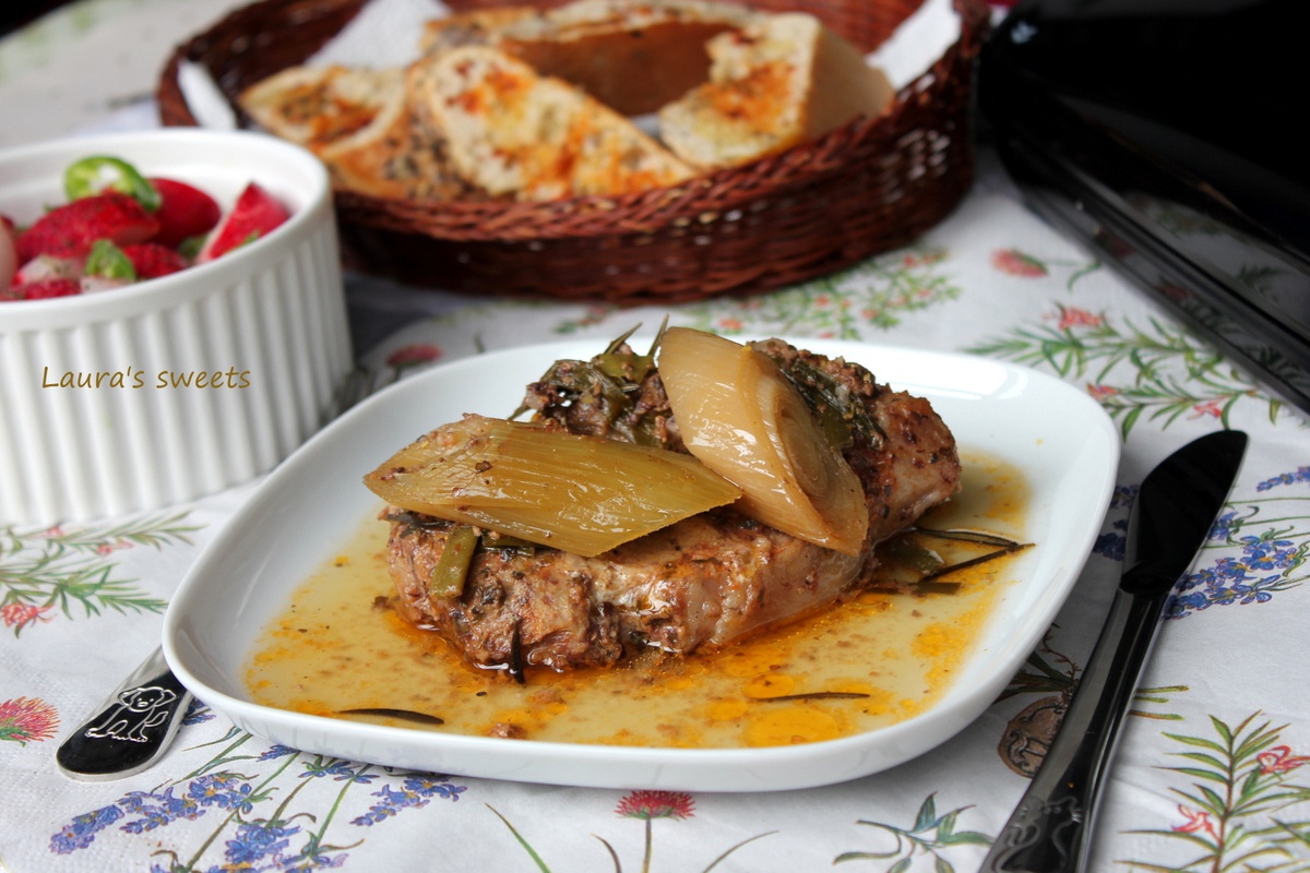 Mancare de praz cu miel pregatita cu aparatul de marinat FoodSaver