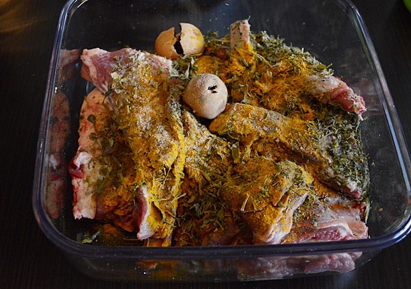 Tocanita persana de miel cu ierburi pregatita cu aparatul de marinat FoodSaver