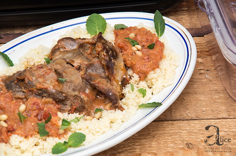 Miel cu sos de iaurt la cuptor pregatit cu aparatul de marinat FoodSaver