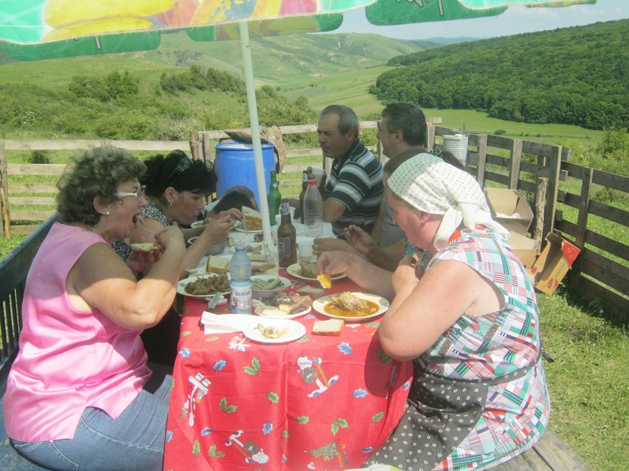 Miel la ceaun cu sos de vin alb