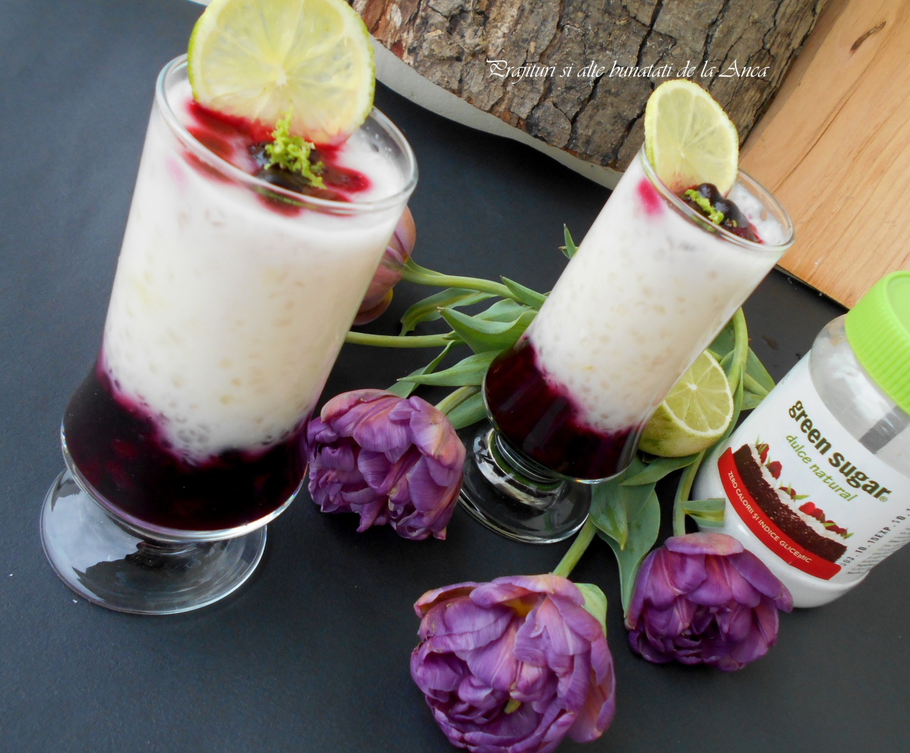 Budinca de tapioca cu fructe de padure si lime