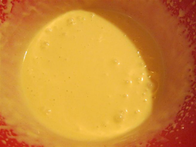 Prajitura turnata cu mere