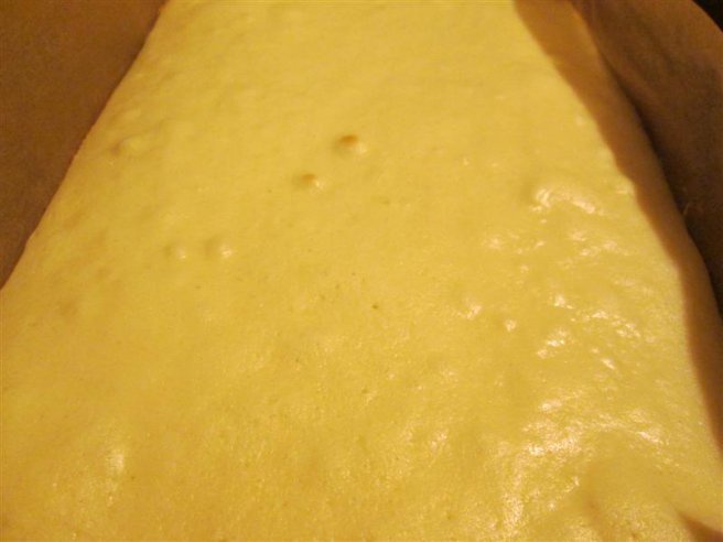 Prajitura turnata cu mere