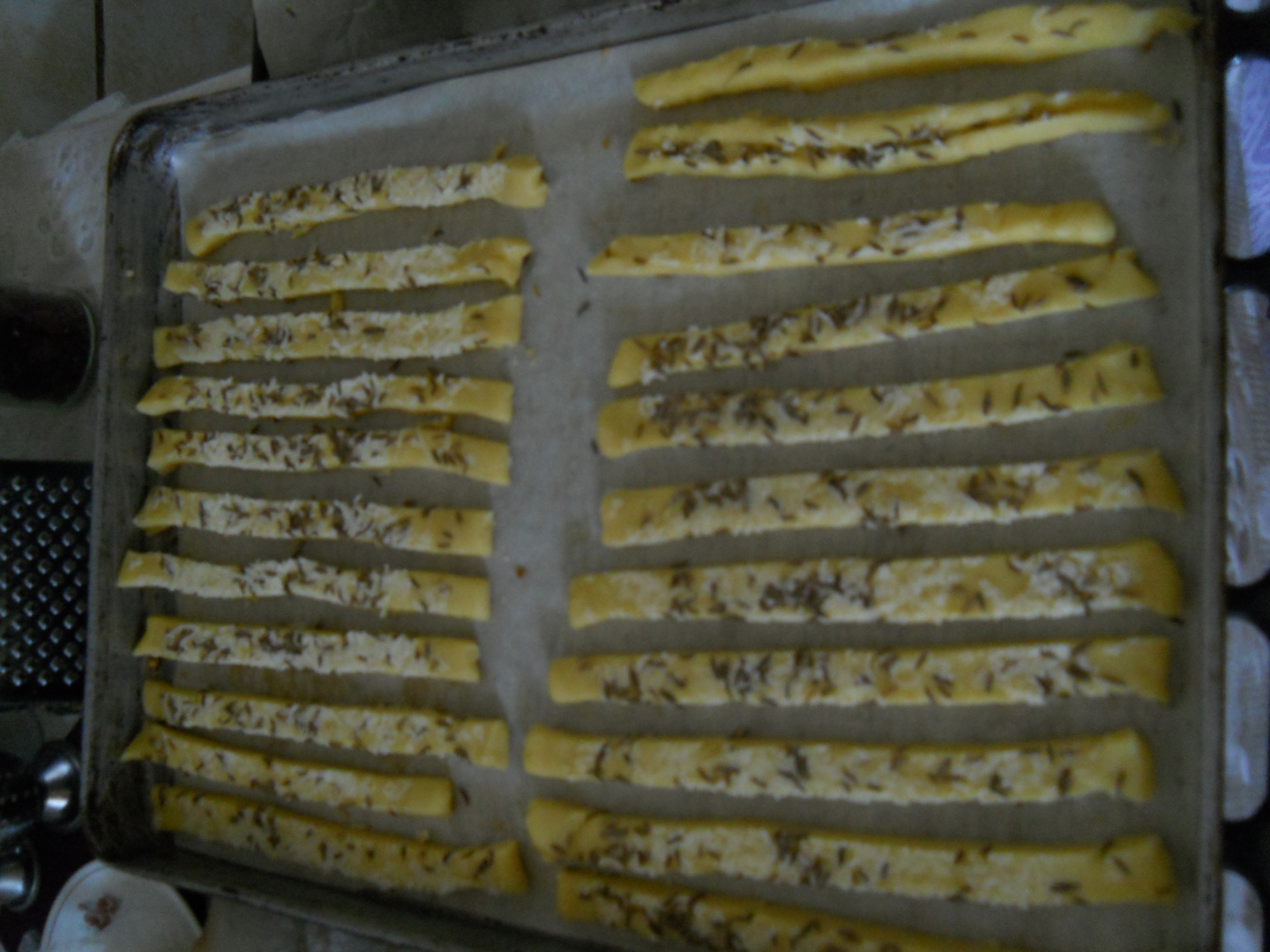 Saleuri cu cascaval si chimen