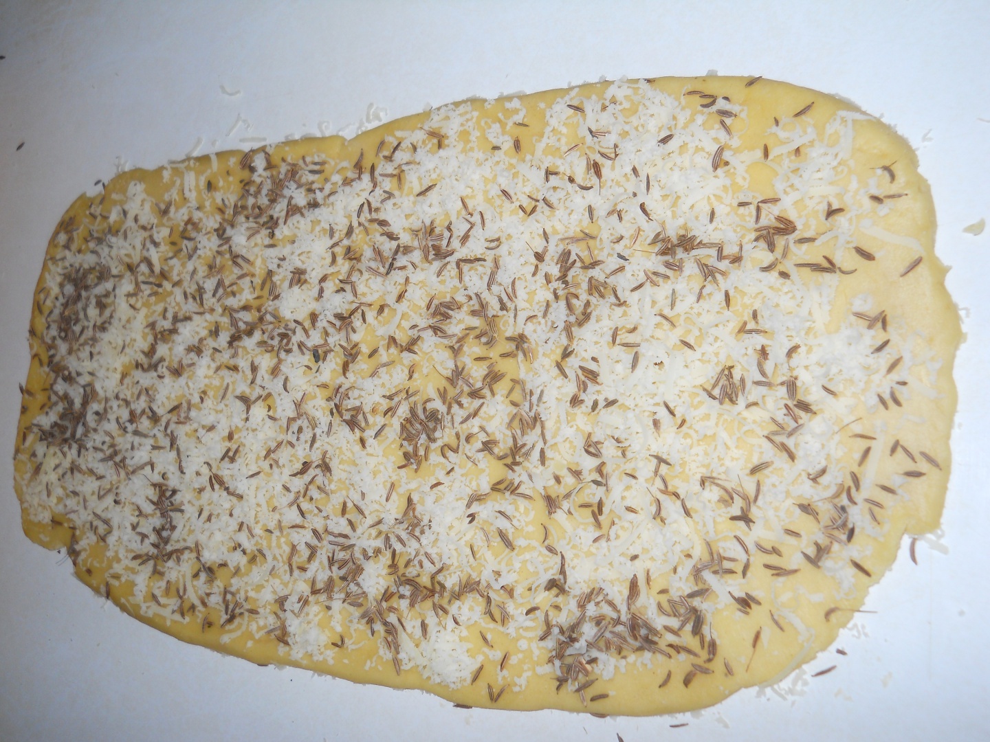 Saleuri cu cascaval si chimen