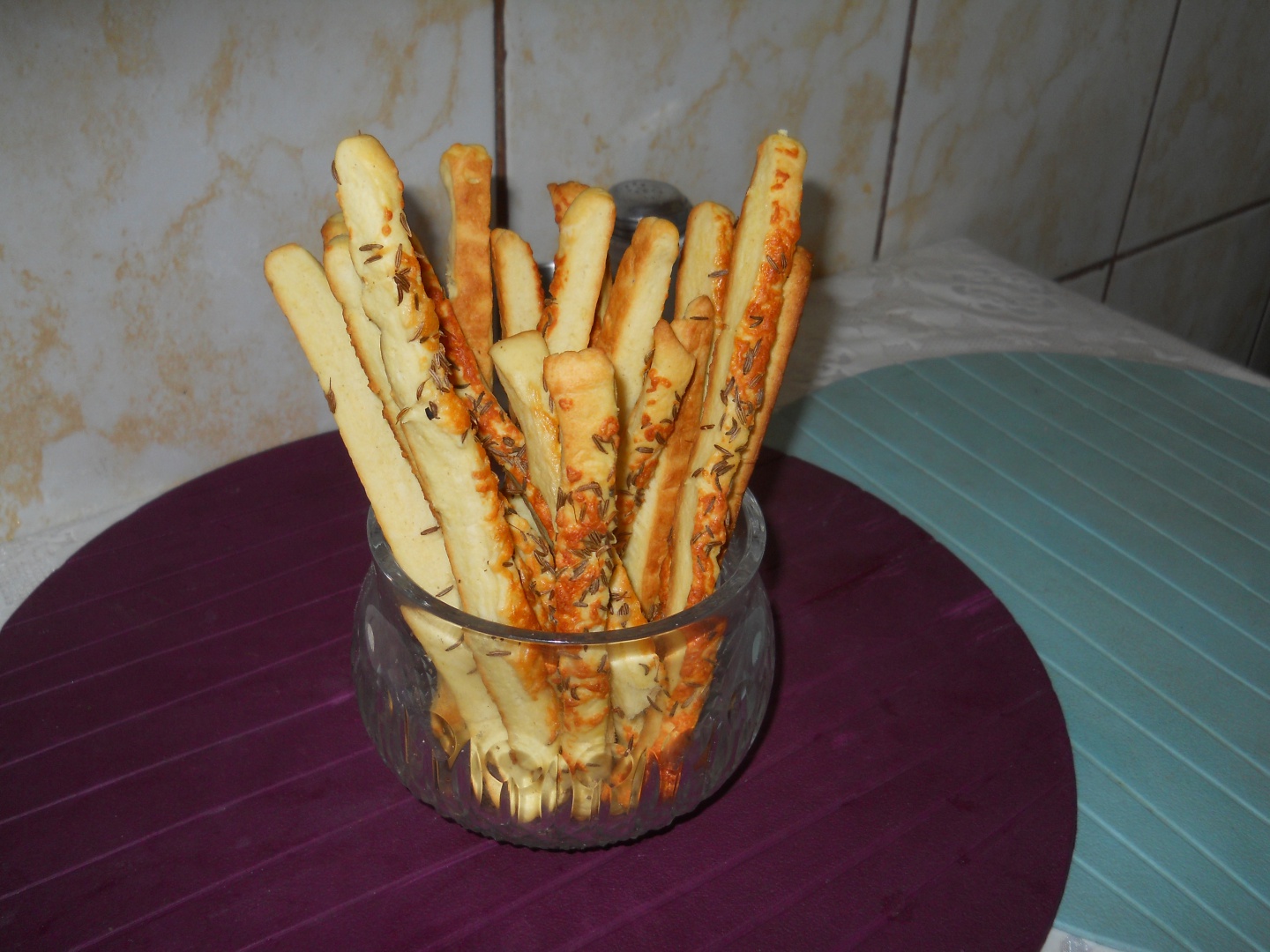 Saleuri cu cascaval si chimen