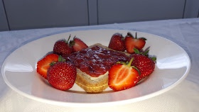 Gem de capsuni cu merisoare si ghimbir