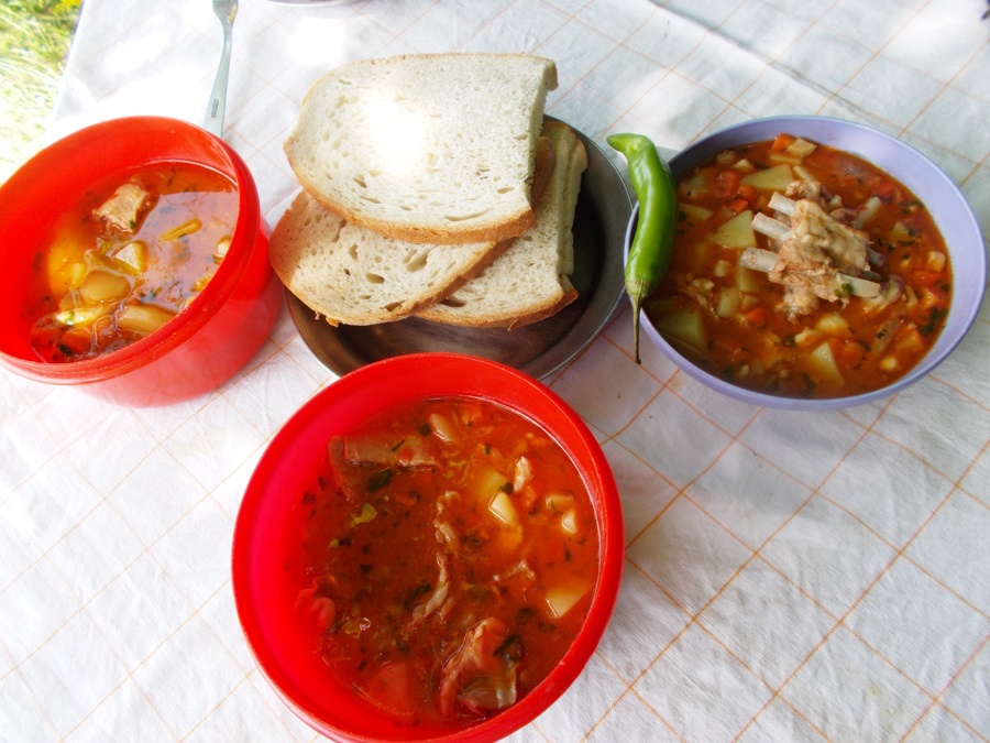 Gulas(gulyas) de miel la ceaun