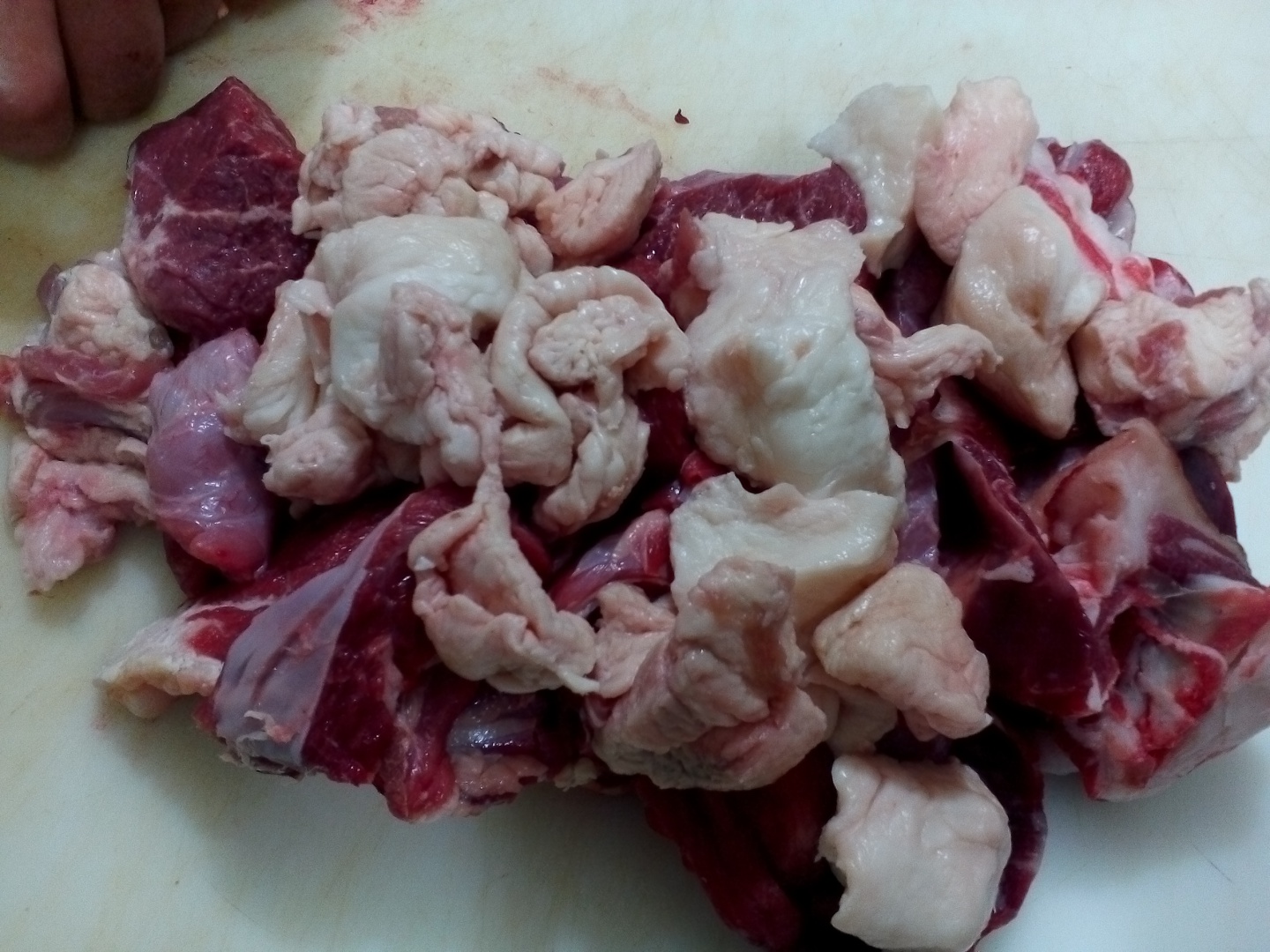 Mici de casa din carne de vita si miel, la gratar