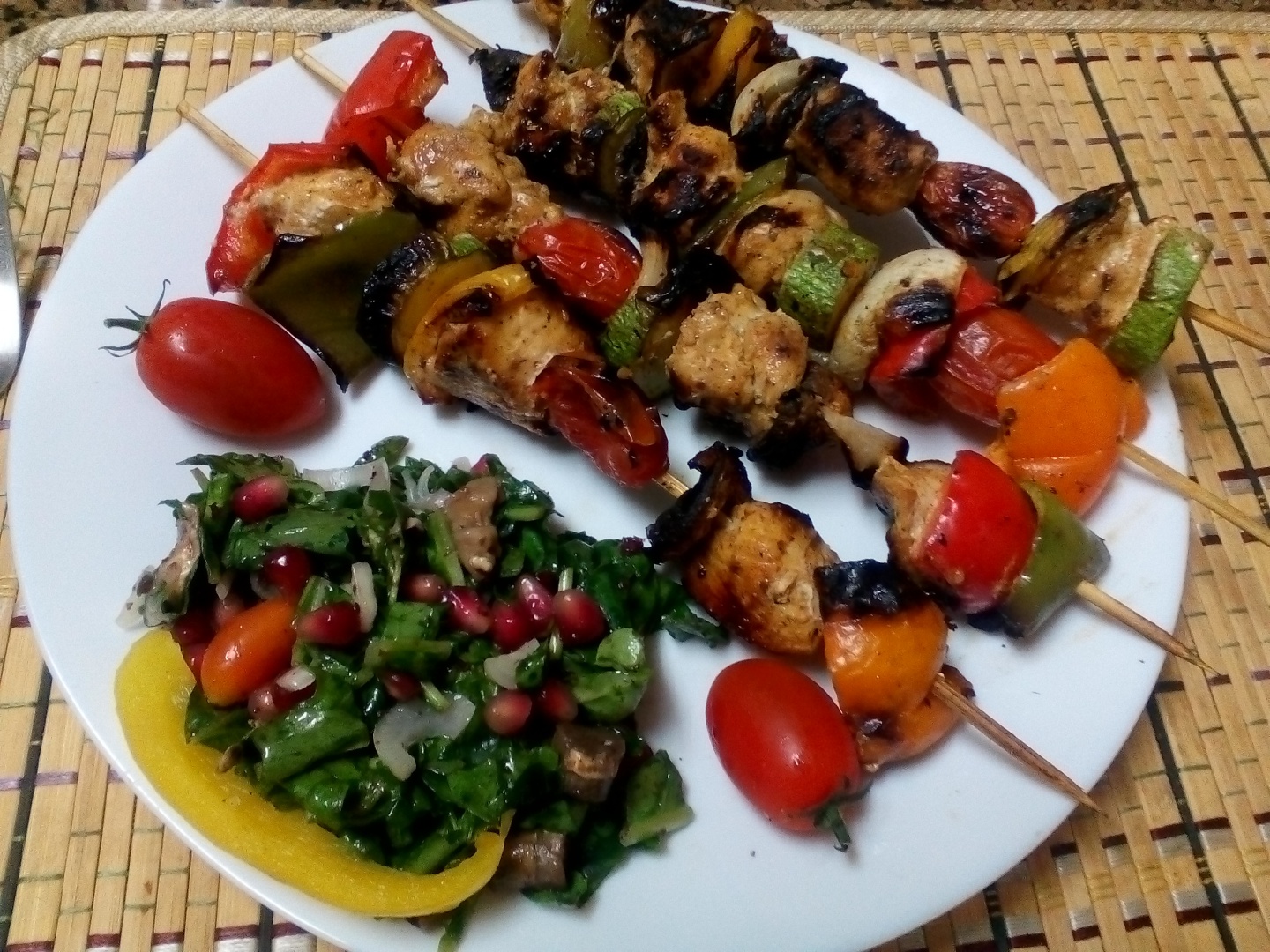 SHISH TAOUK- Piept de pui la gratar cu legume mixte