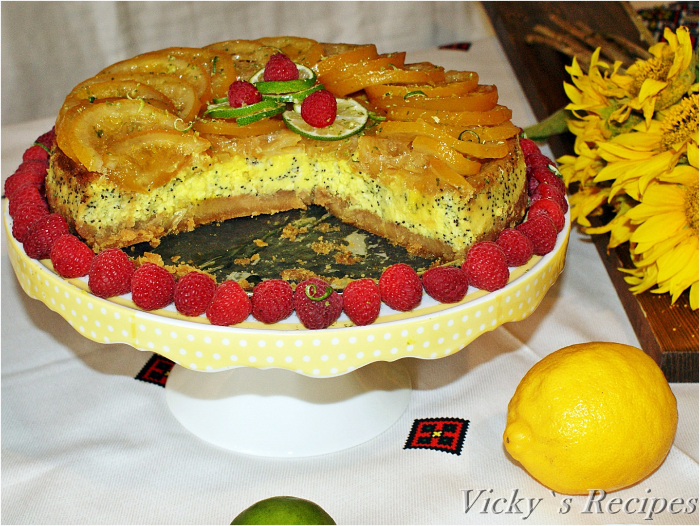 Cheesecake cu mac si confit de lamaie