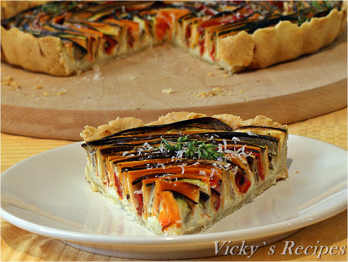 Tarta spiralata cu legume si mozzarella