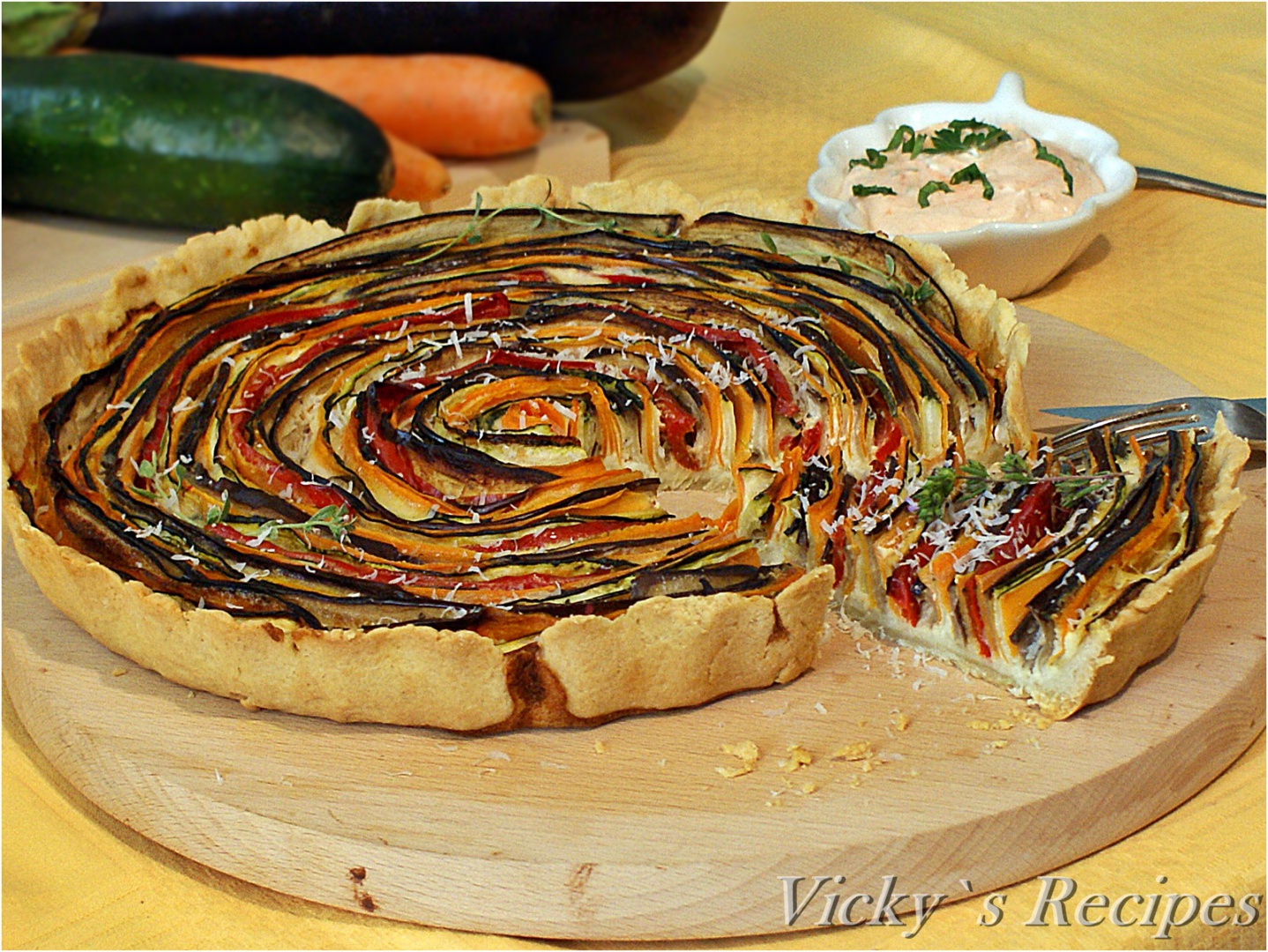 Tarta spiralata cu legume si mozzarella