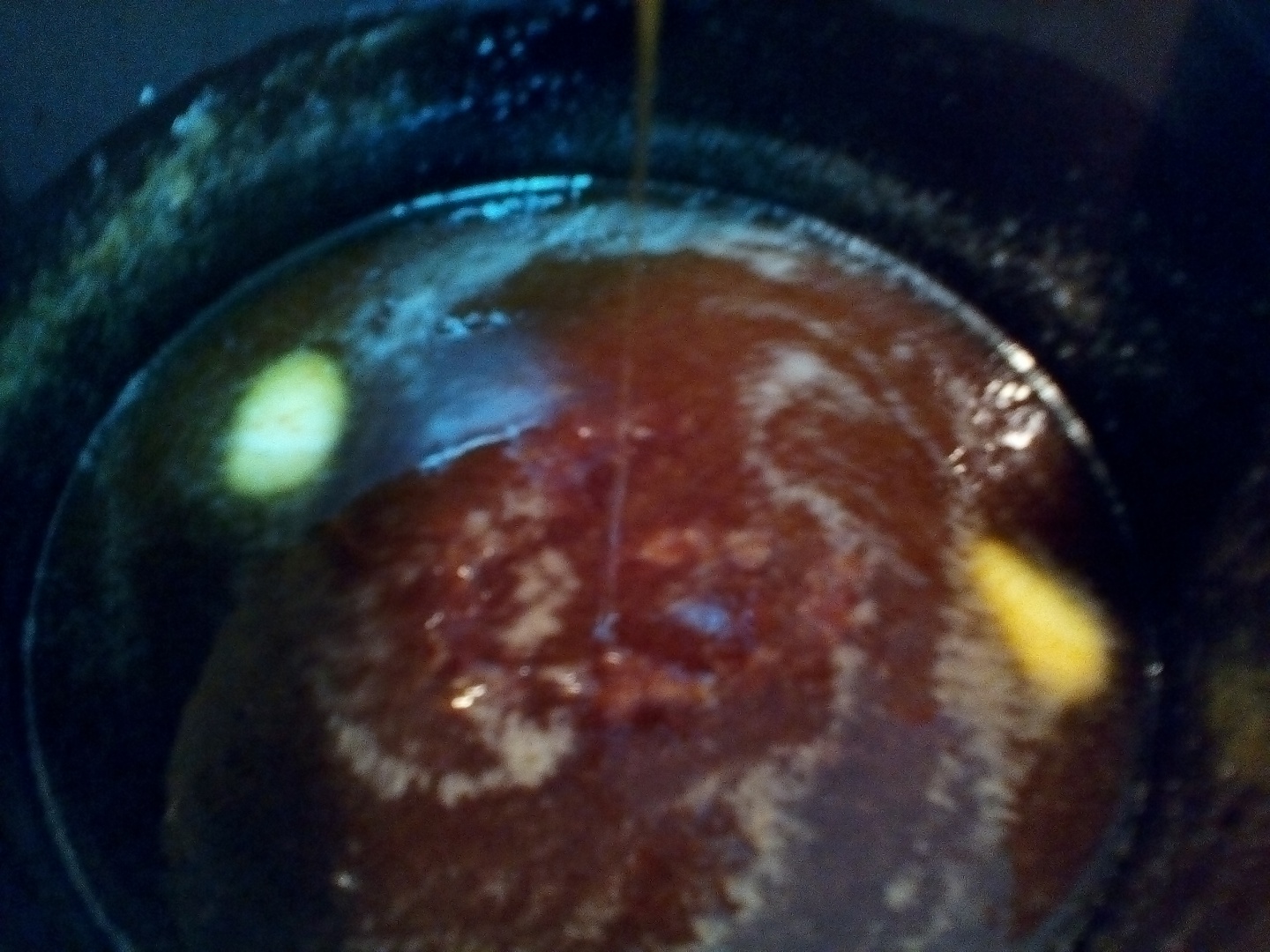 Napolitanele copilariei  (nuca, caramel si glazura de ciocolata)