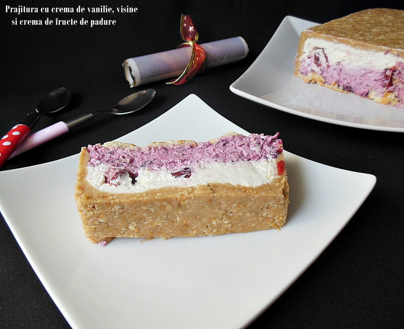 Prajitura cu crema de vanilie, visine si crema de fructe de padure