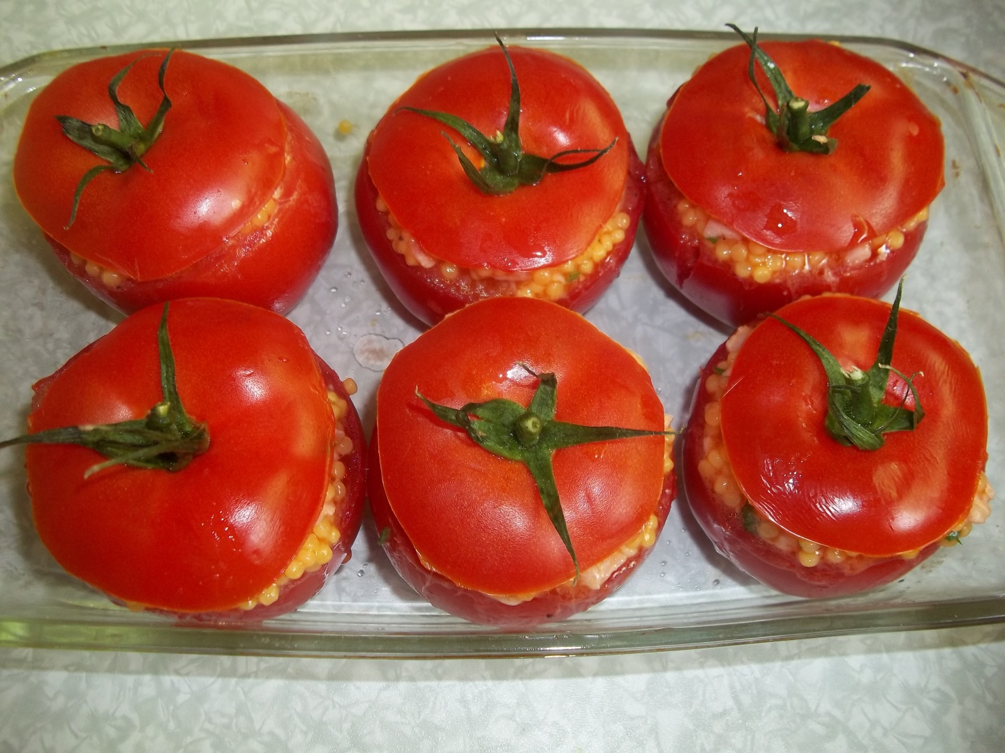 Rosii umplute cu cuscus