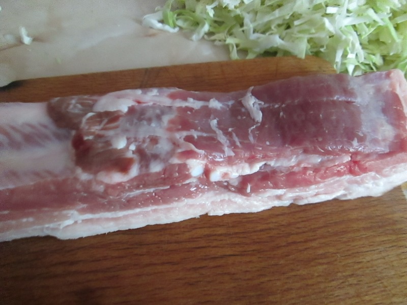 Varza dulce cu piept de porc