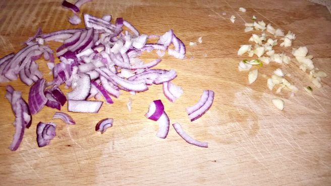 Tagliatelle cu sos alb și ciuperci