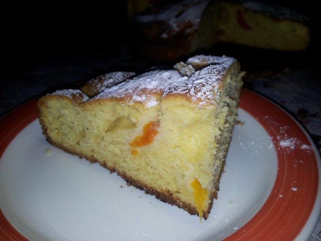 Prajitura cu iaurt si caise